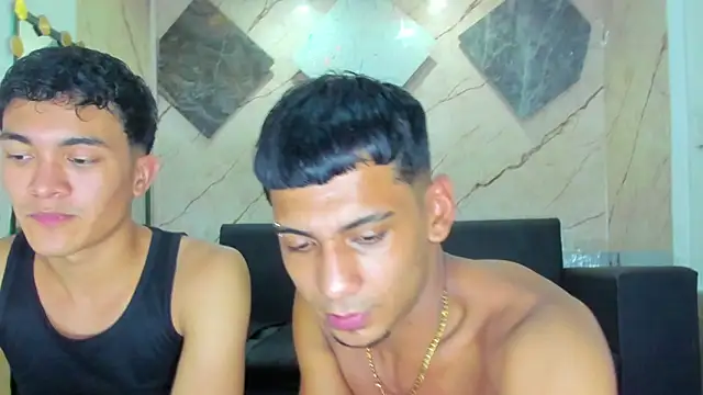 Chat +18 de Yeff_26 ao vivo