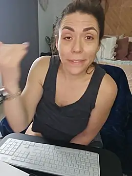 Ellie-Elizabeth's Live XXX Chat
