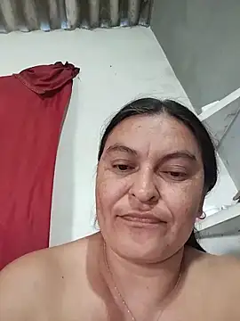 عرض كام Horny-Mommy-Dirty