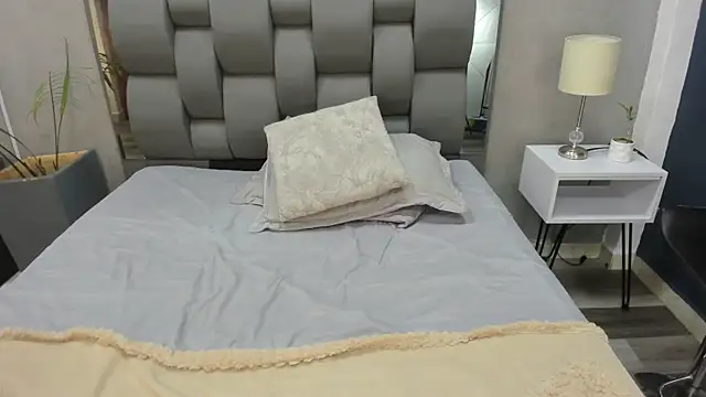 Charlie___Musk: вебкам-шоу
