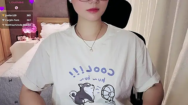 Chat XXX en directo de JENNIE-16