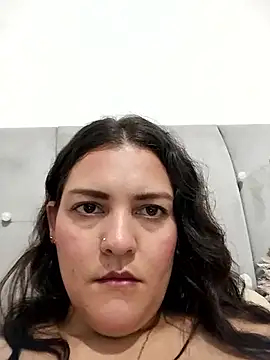 Mia_Hampton 即時 XXX 聊天