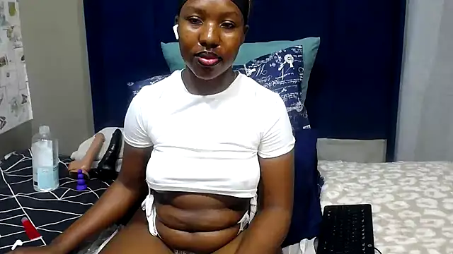 Candylips22 Adlı Modelin Canlı XXX Sohbeti