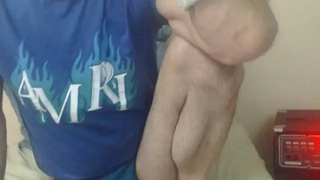 yvesstorm1's Webcam Show
