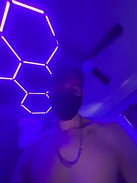 Cloudd_Kingg_Iceyyy's Webcam Show