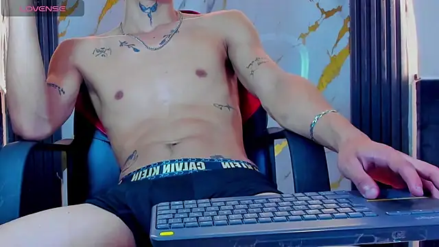 mathewblessed's Live XXX Chat