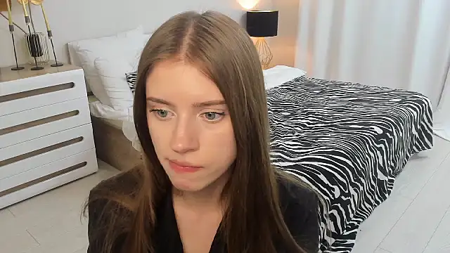 Erica_Kiss – Naživo XXX chat