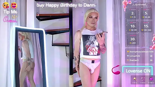 DanniHotBoy02 লাইভ XXX চ্যাট