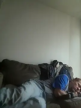 yourMasterisBored Show in webcam