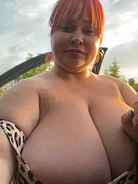 LadyDreams11's Live XXX Chat
