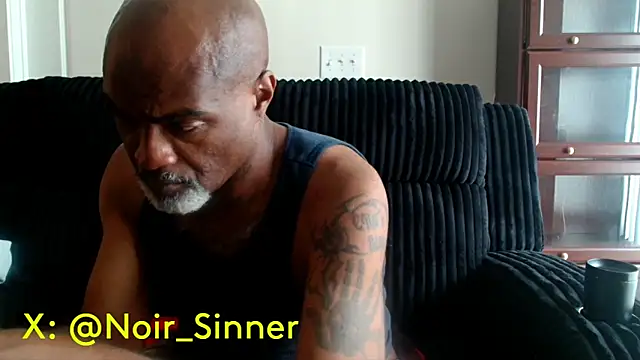 sinnernoir Show in webcam