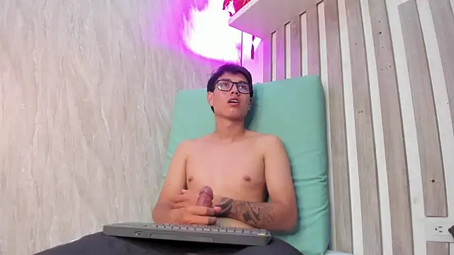 Dylanxscot Webcam Show