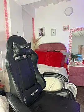 karinacortes' Live XXX Chat