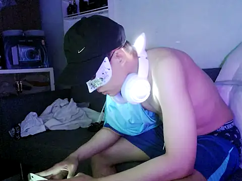 Chatroom XXX en direct de boyhigh1997