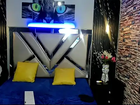 Show modela Karina_Cutee na web-kameri