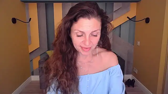 EllaLong's Live XXX Chat