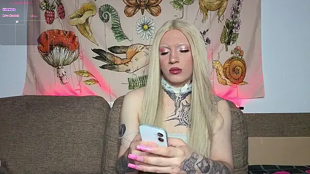 babylola228 Show in webcam