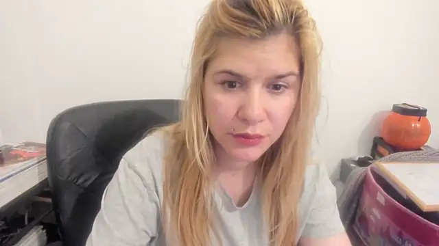 Chat XXX ao vivo de new_but_cute