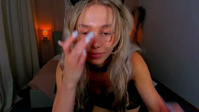 LuluAlis Adlı Modelin Canlı XXX Sohbeti