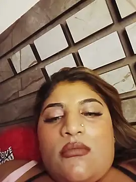 Sanaya_Gil Chat XXX in diretta