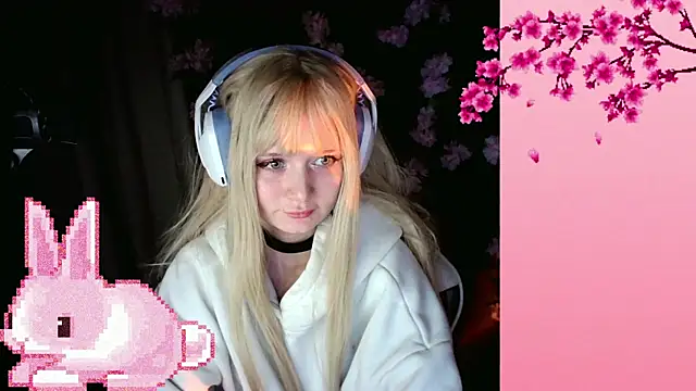 AmmiRinn's Live XXX Chat