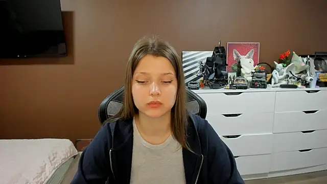 SoniNesti's Live XXX Chat
