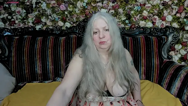 Chat +18 de mariabelladonna ao vivo