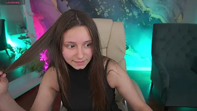 Živý XXX chat TinyNatalie