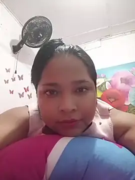 Angelly_ricura élő XXX-chatje