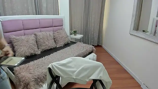 gaby_trent Adlı Modelin Canlı XXX Sohbeti