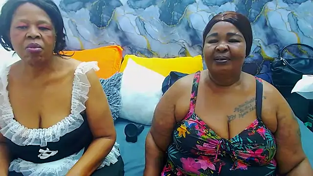 SEXY_MATURExx élő XXX-chatje