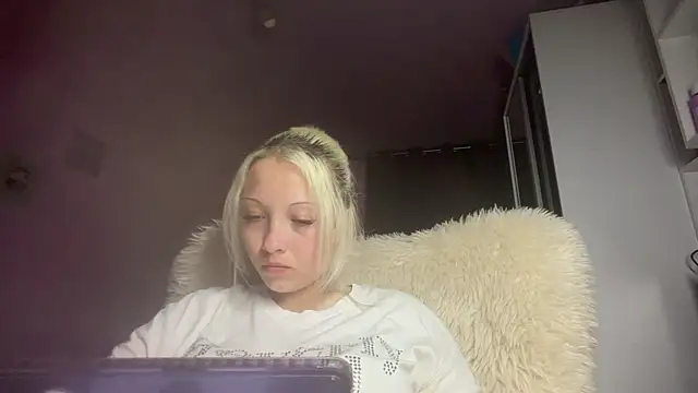 MedaSajovic's Live XXX Chat