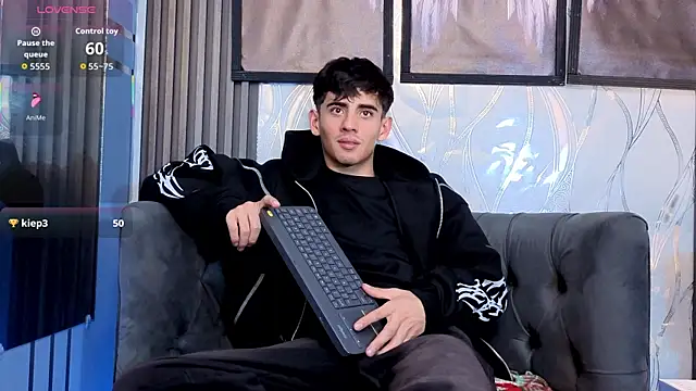 demian_hot99's Webcam Show