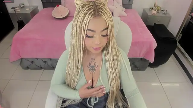 Czat XXX na żywo – conny__curly