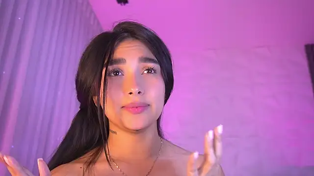Chatroom XXX en direct de katy_rioss