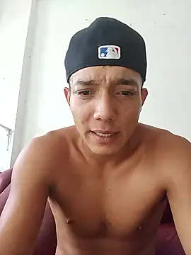 tayson_ 在線直播表演