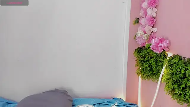 Mikasa_Horny Adlı Modelin Web Kamerası Şovu