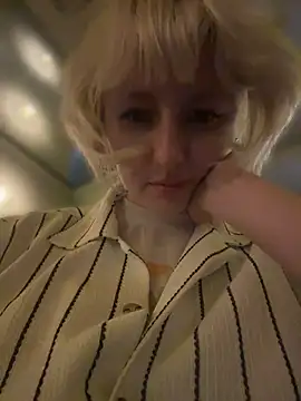 Živý XXX chat RonnieKiss