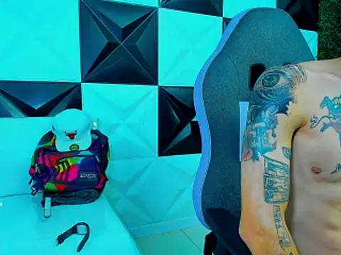 Chat +18 de Boy_tatto77 ao vivo