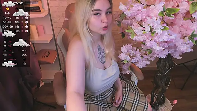 green_eye_twinkle Chat XXX in diretta