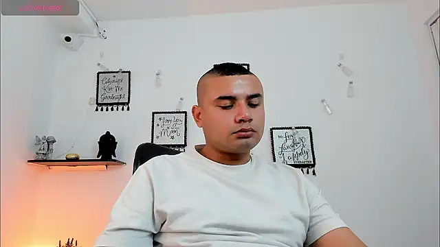 DamianBlazze webcam show