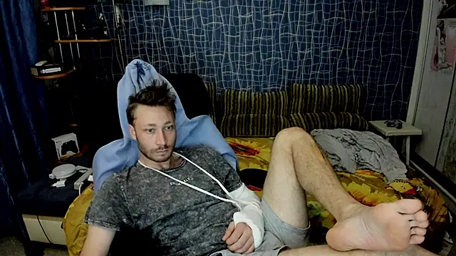 XXX chat uživo modela CuteBoy228