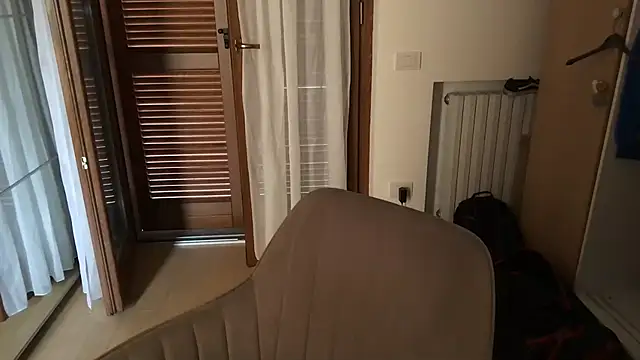 lupopiemontese Show in webcam