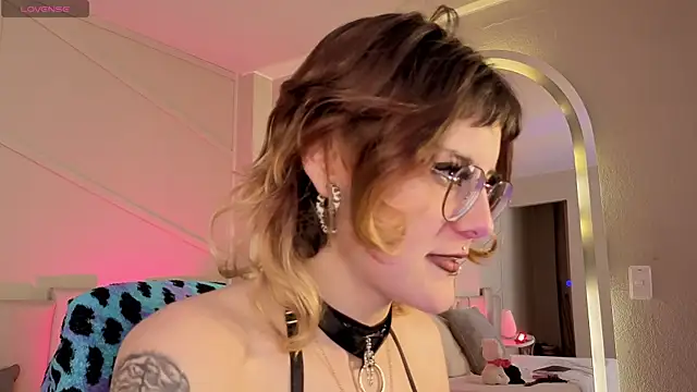 Rossiee_huntt Live XXX-Chat