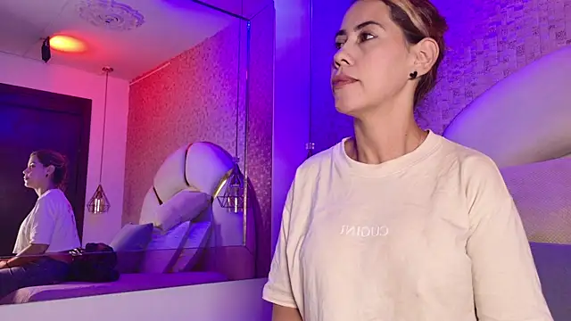 Živý XXX chat emmy_rose25
