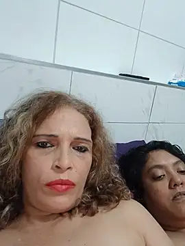 2Juicy_pussy Chat XXX in diretta
