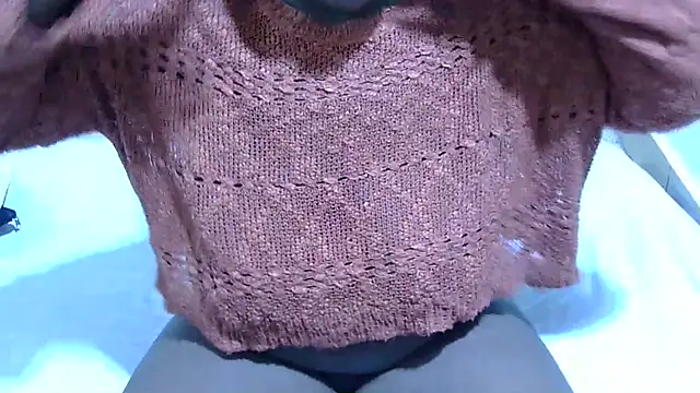 RawHoneyXo- webkamerás műsora