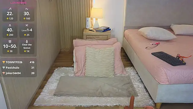 KristennBlue 现场XXX聊天