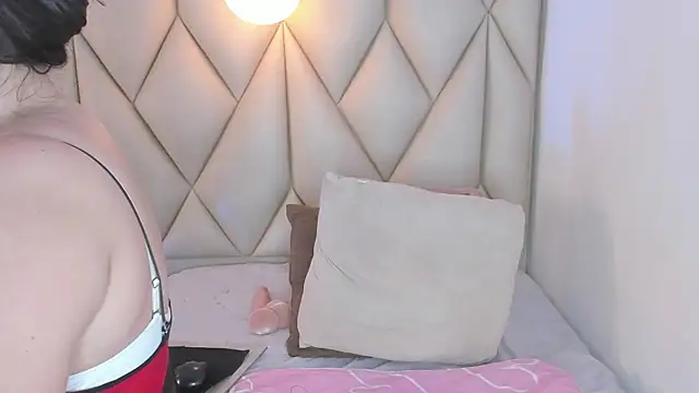 Chat +18 de angelswets ao vivo
