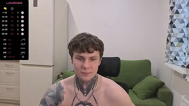 Lechery_boy webcam show